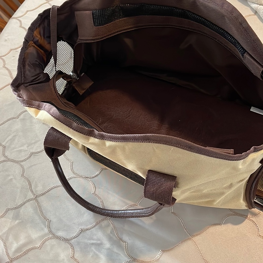 Martha Stewart Pets Carrier